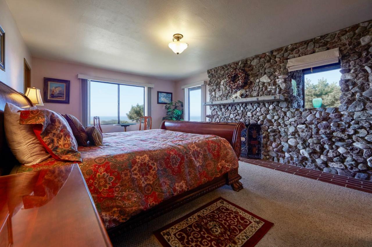 Ocean Breeze Villa Fort Bragg Exterior photo